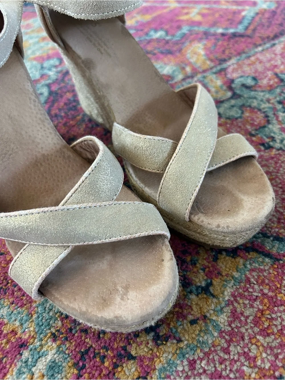 Toms women’s taupe